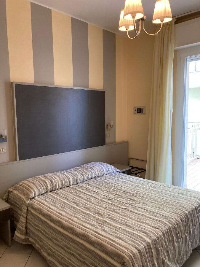 Hotel Abel & Residence Cesenatico Eksteriør billede