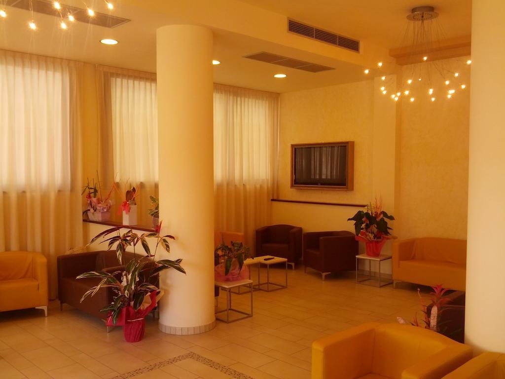 Hotel Abel & Residence Cesenatico Eksteriør billede